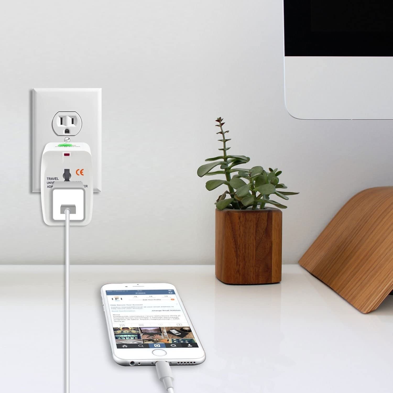 Adaptador de Plugue Universal Mundial (Tudo em Um)